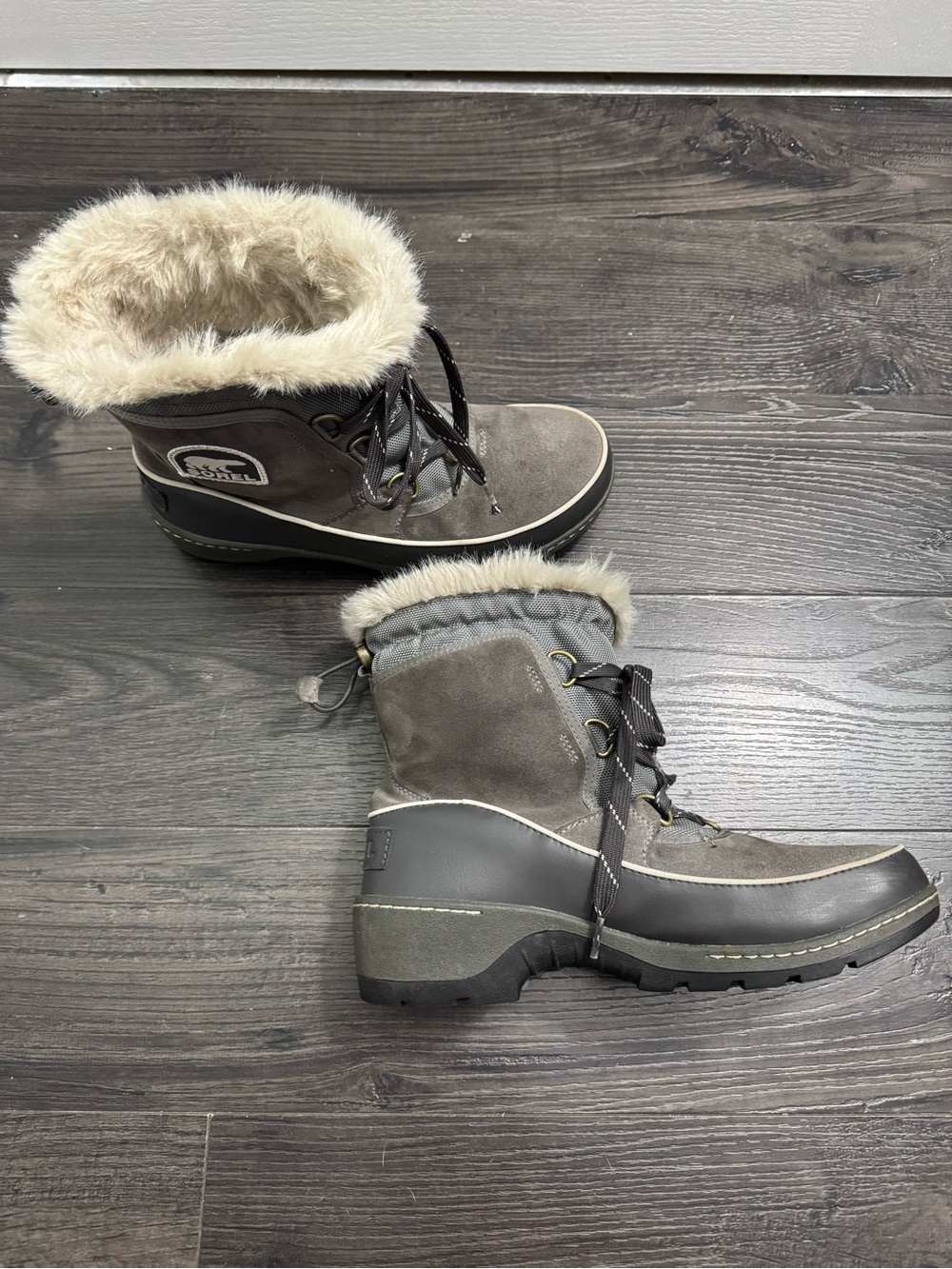 Sorel Women's Gray Tivoli lll Boot Size 9 - Picture 4 of 5